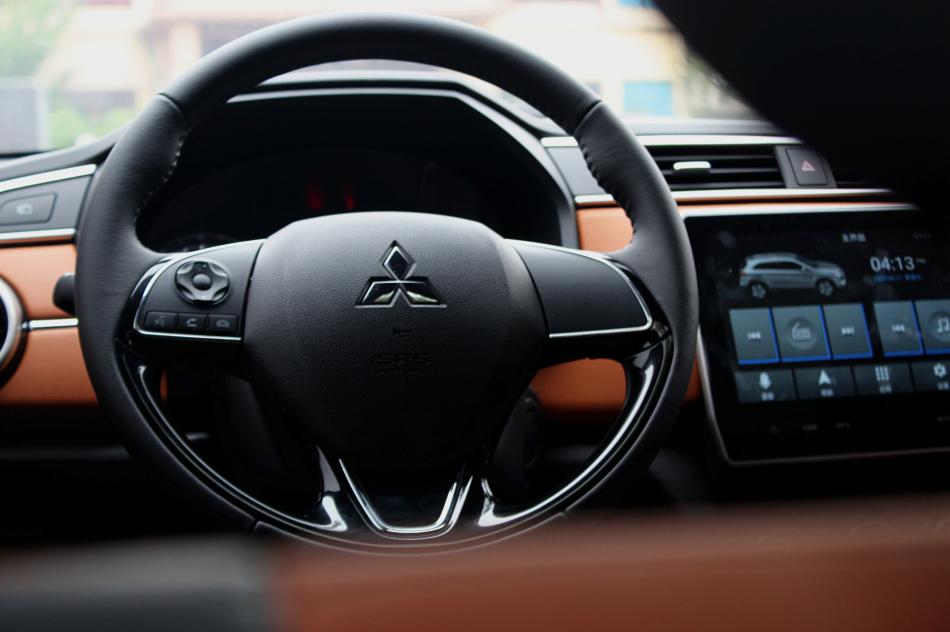 广汽三菱劲炫asx试驾视频,三菱劲炫asx高速试驾视频