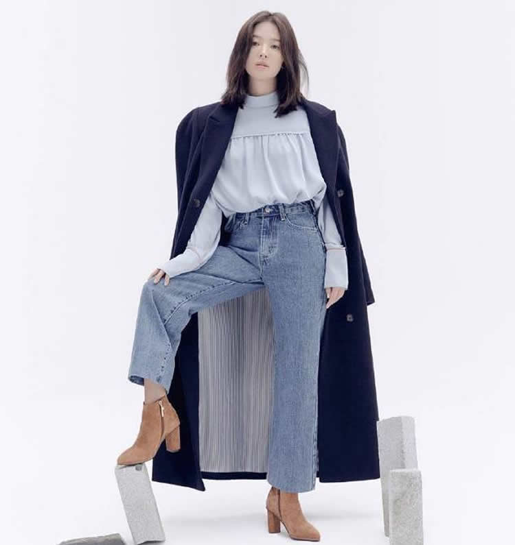 宋慧乔高领毛衣配大衣,宋慧乔千鸟格外套