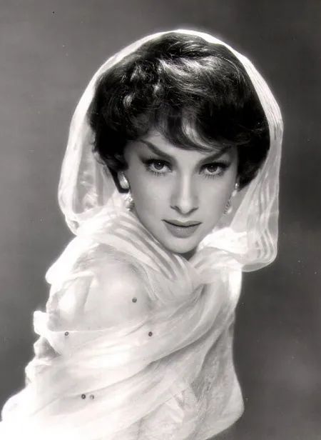 意大利名模惊艳的图片,纪录影视