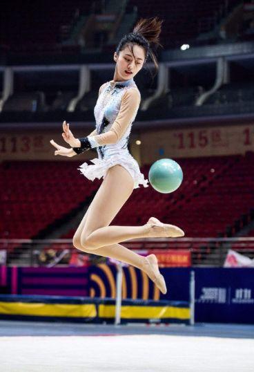 糖宝简单健身舞,糖宝舞姿