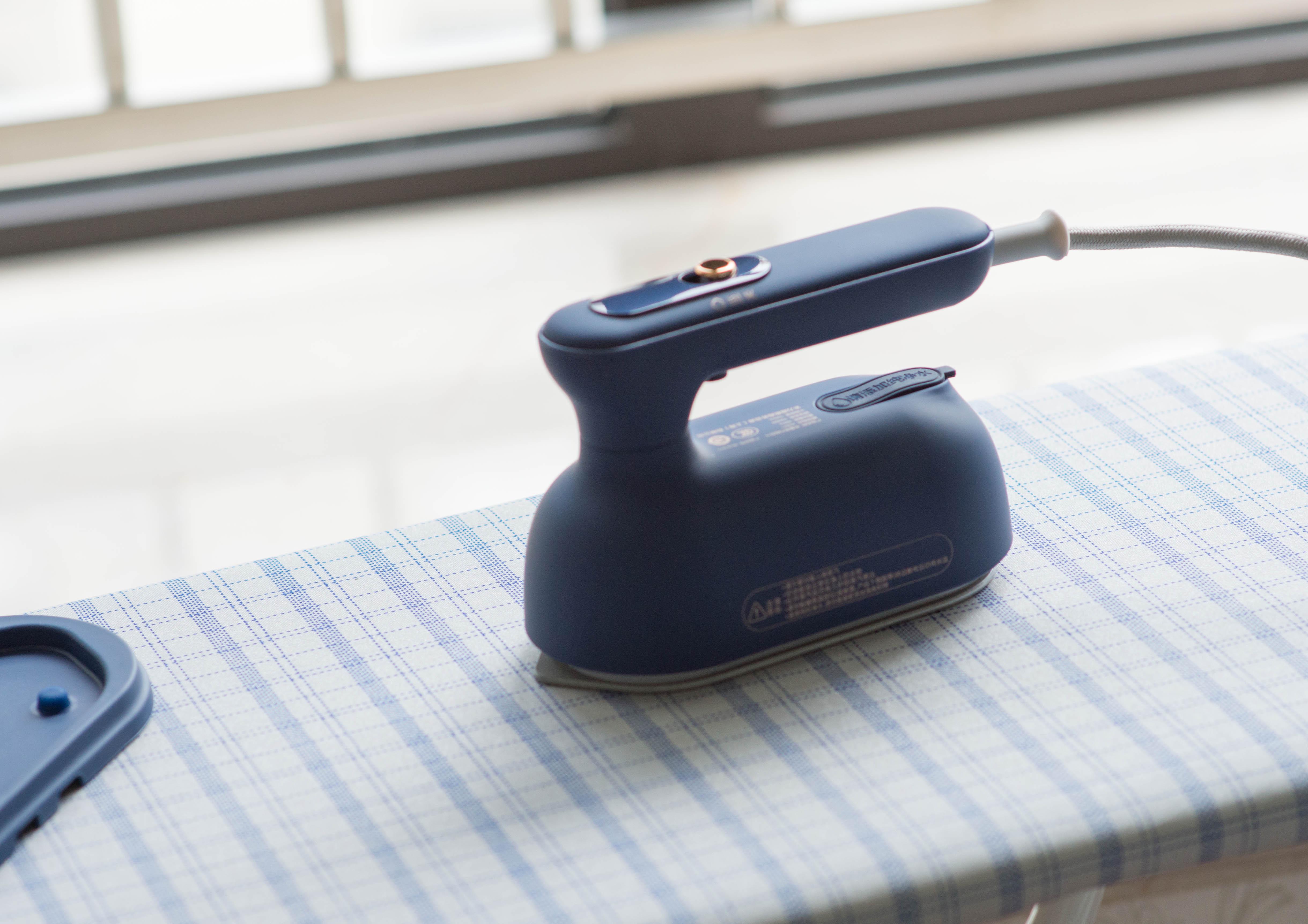 胡侃侃的夏日出行皮鞋和休闲鞋推荐，夏日衣服褶皱的快速处理办法