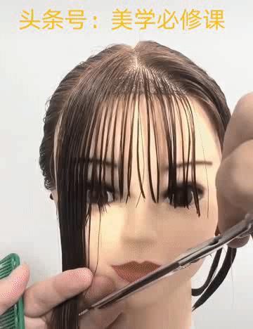 空气加八字刘海是什么样的,空气刘海卷发筒卷八字刘海