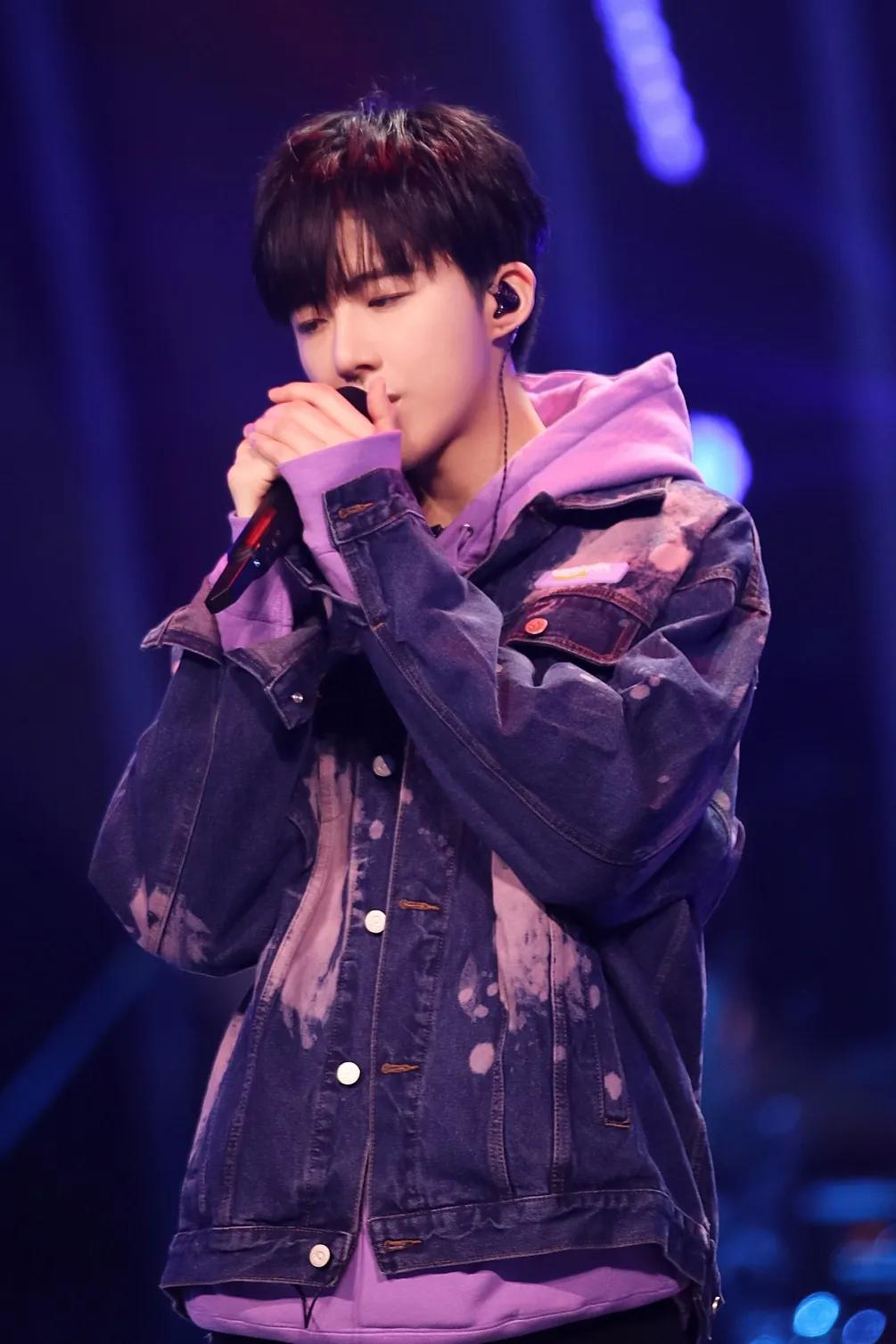 今年流行秋装明星同款,超薄明星同款春装