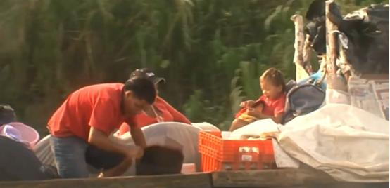 在巴拿马农村开一家超市,一年能赚100万,但进货的路却无比凶险