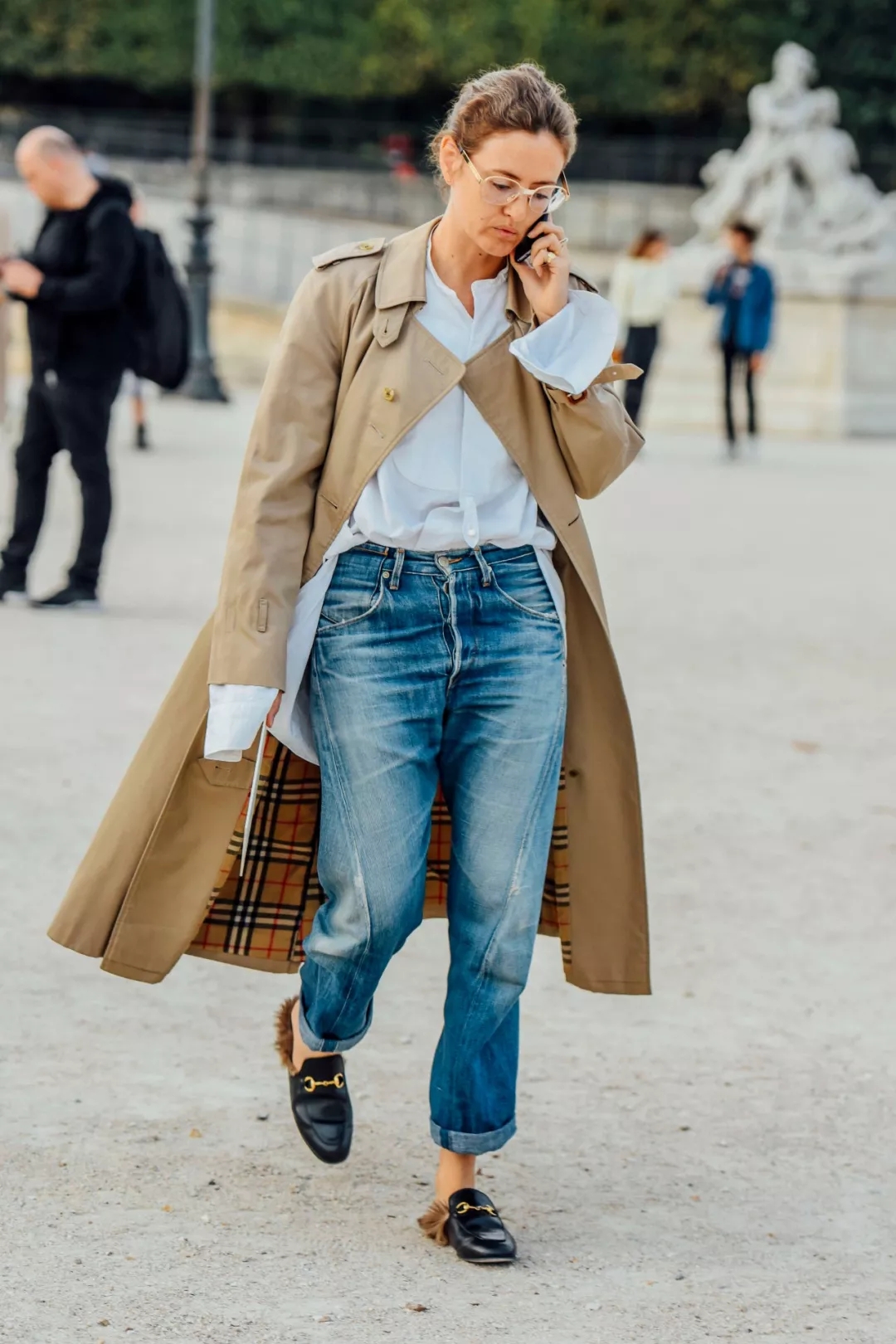 个子矮微胖女生白大衣搭配,158125斤微胖女生大衣穿搭