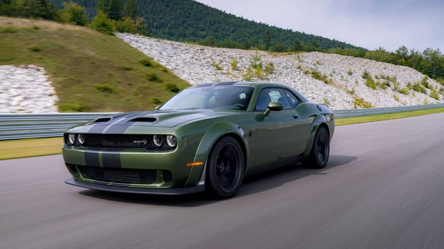 科迈罗2015款3.6lrs限量版和野马,科迈罗和野马争抢美系肌肉车