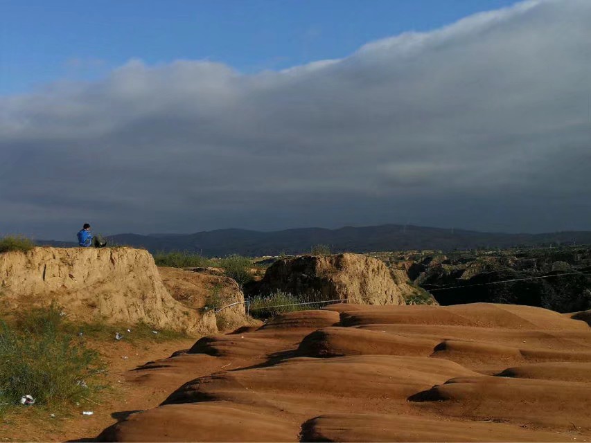 如果你认同“一家不信二主”，就失去了教人向善学好的意义