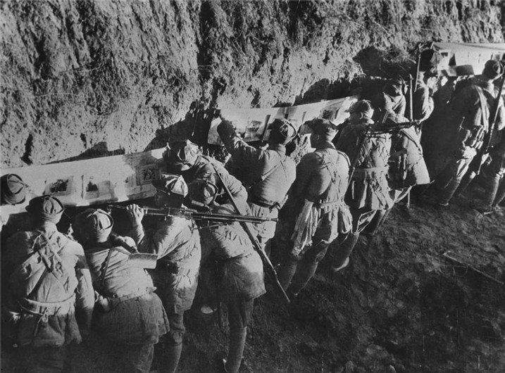 双枪老太婆结局如何？周总理希望刀下留人，毛主席嘱托善待其家属