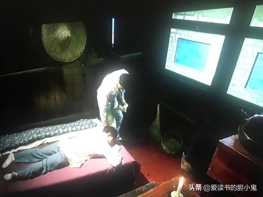 《笑里藏刀》：刀与鞘之间的戏中戏