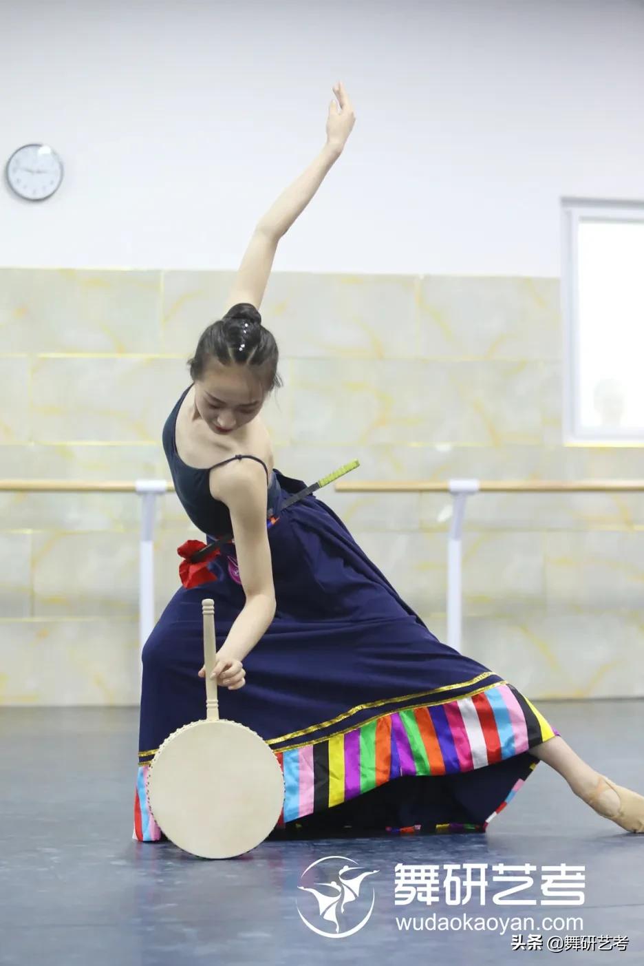 舞蹈入门20个基本动作名字,舞蹈新手应该学会的舞蹈