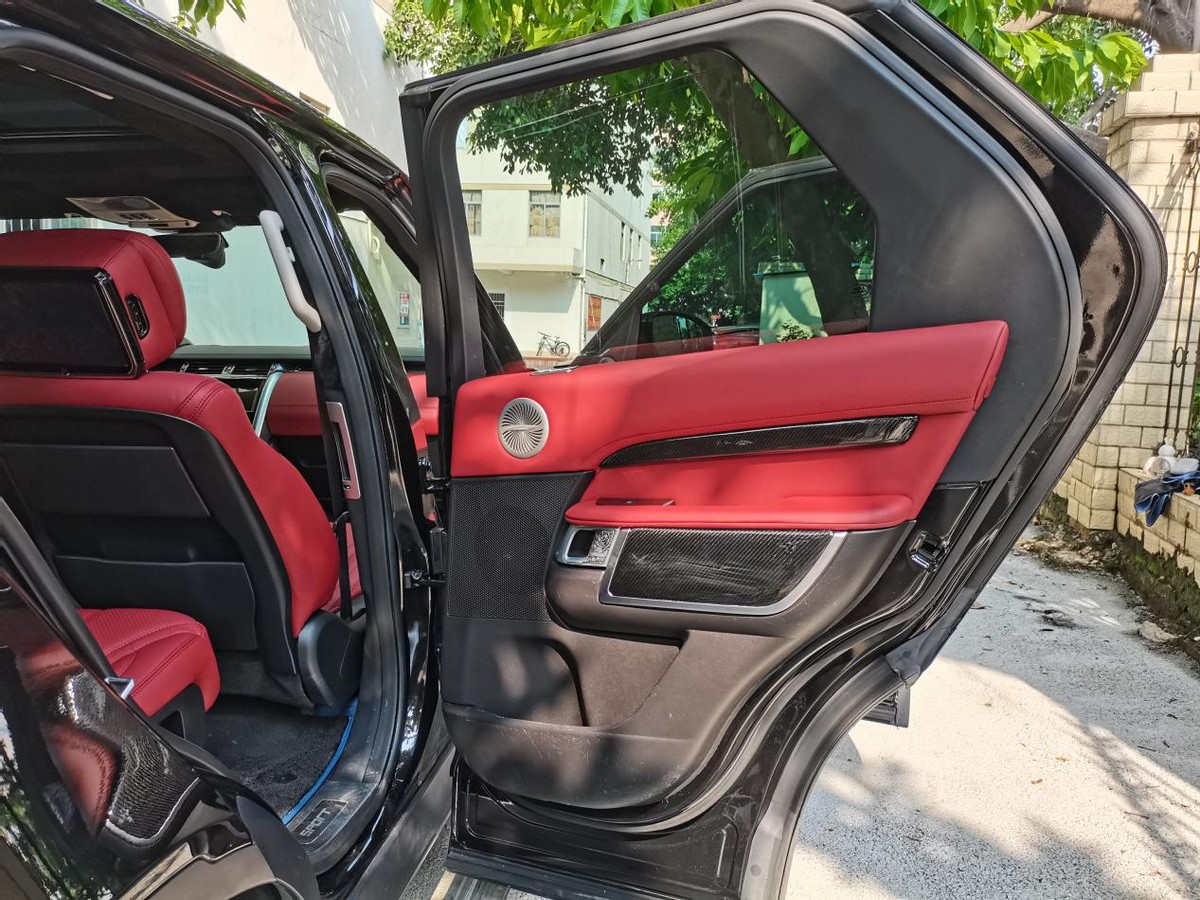 路虎揽胜换装纳多灰,路虎揽胜升级干椒红