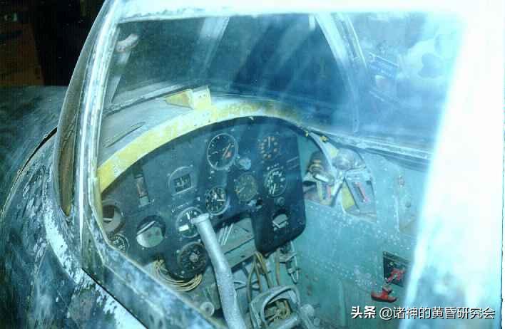 褰╃粯浜屾垬寰峰啗鍧﹀厠,褰╃粯涓殑鎴樹簤