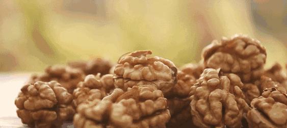 有些事必须要刻骨铭心,总有一些坚守不变的东西