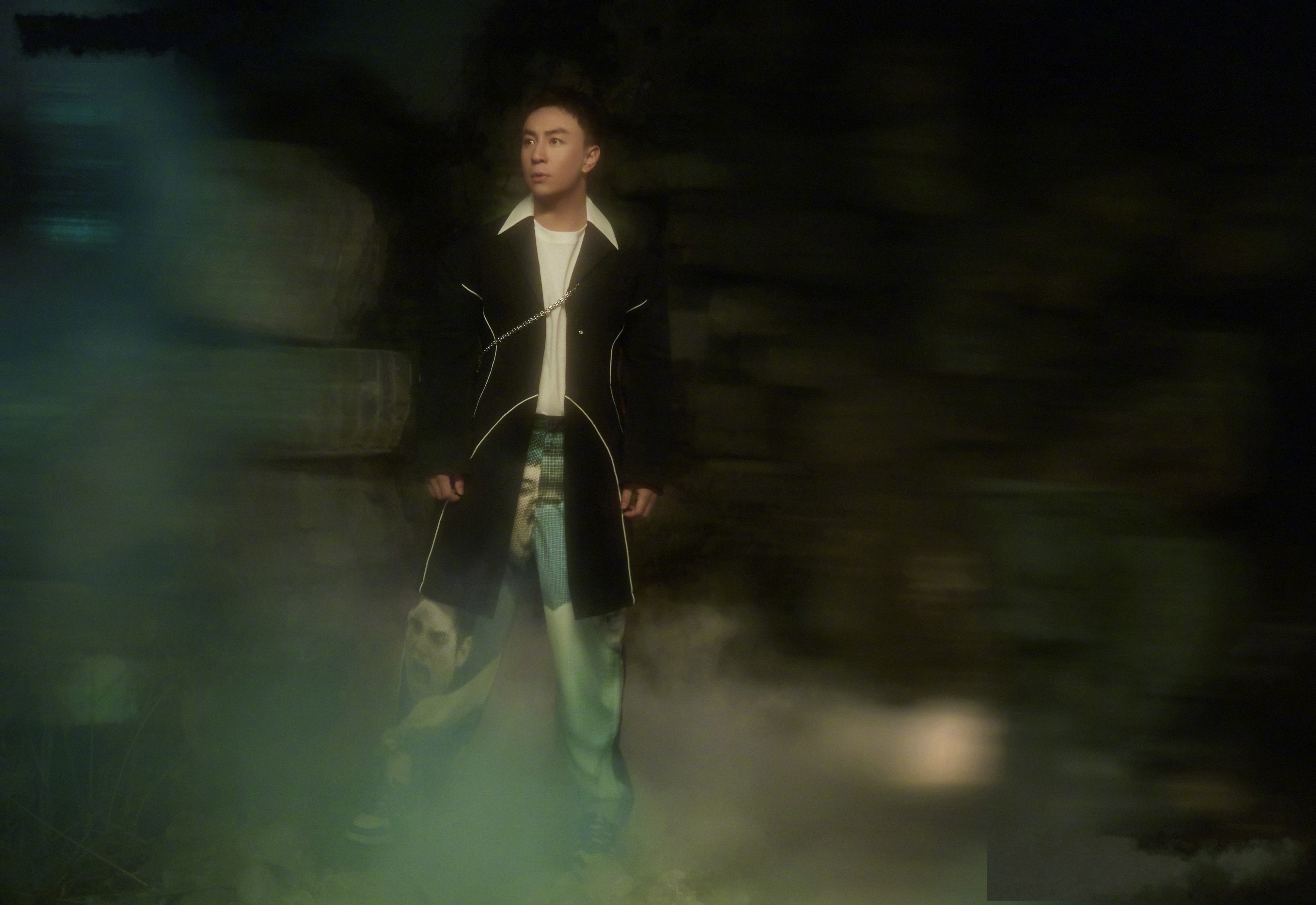 释小龙年轻美照,释小龙的帅气照片