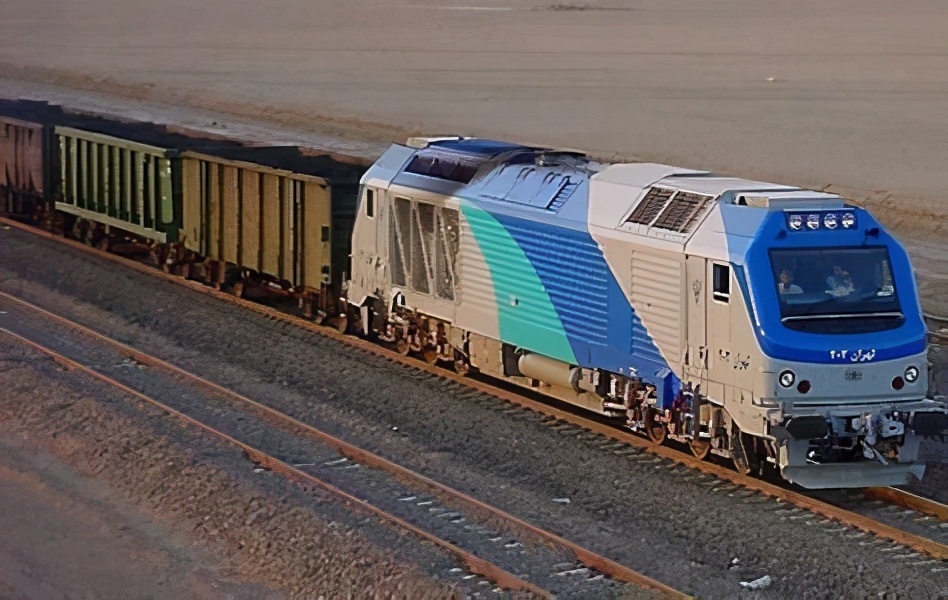 伊朗的地理位置究竟有多好视频,伊朗是个怎样的国家呢