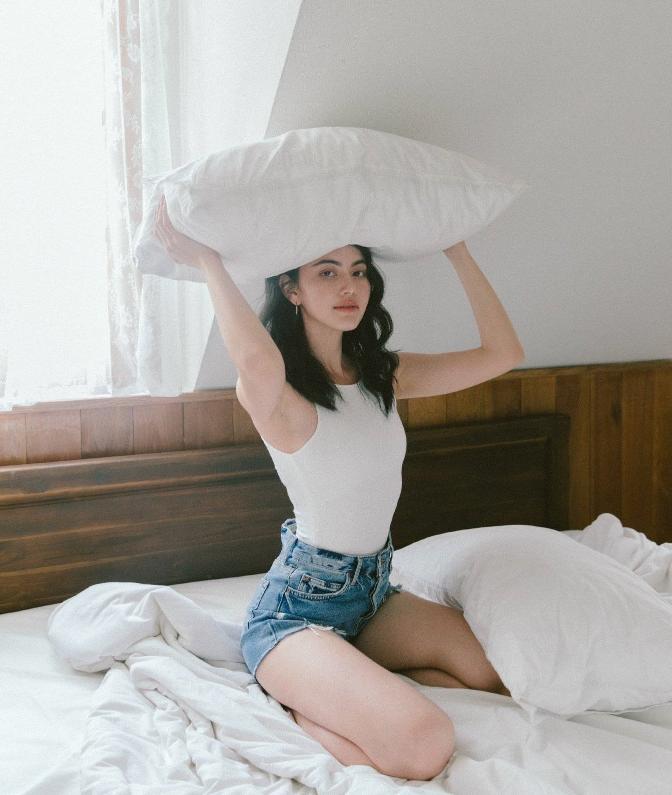 迪丽热巴泰国穿搭,迪丽热巴视频身材