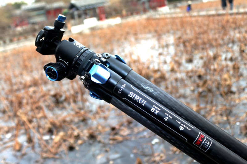 思锐碳纤维迷你三脚架测评,思锐AT125便携款三脚架