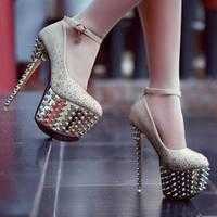 女生怎么穿衣服才显得淑女,女生怎么穿衣服才好看