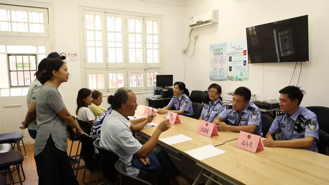 吕其明七一勋章海报,吕其明获七一勋章作品