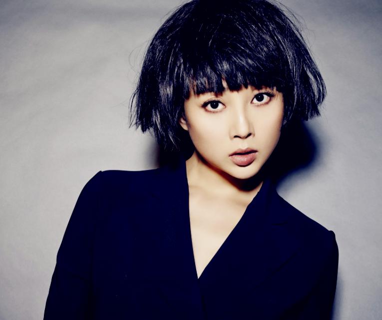 殷桃有多爱男明星,球员李金羽和演员殷桃是什么关系