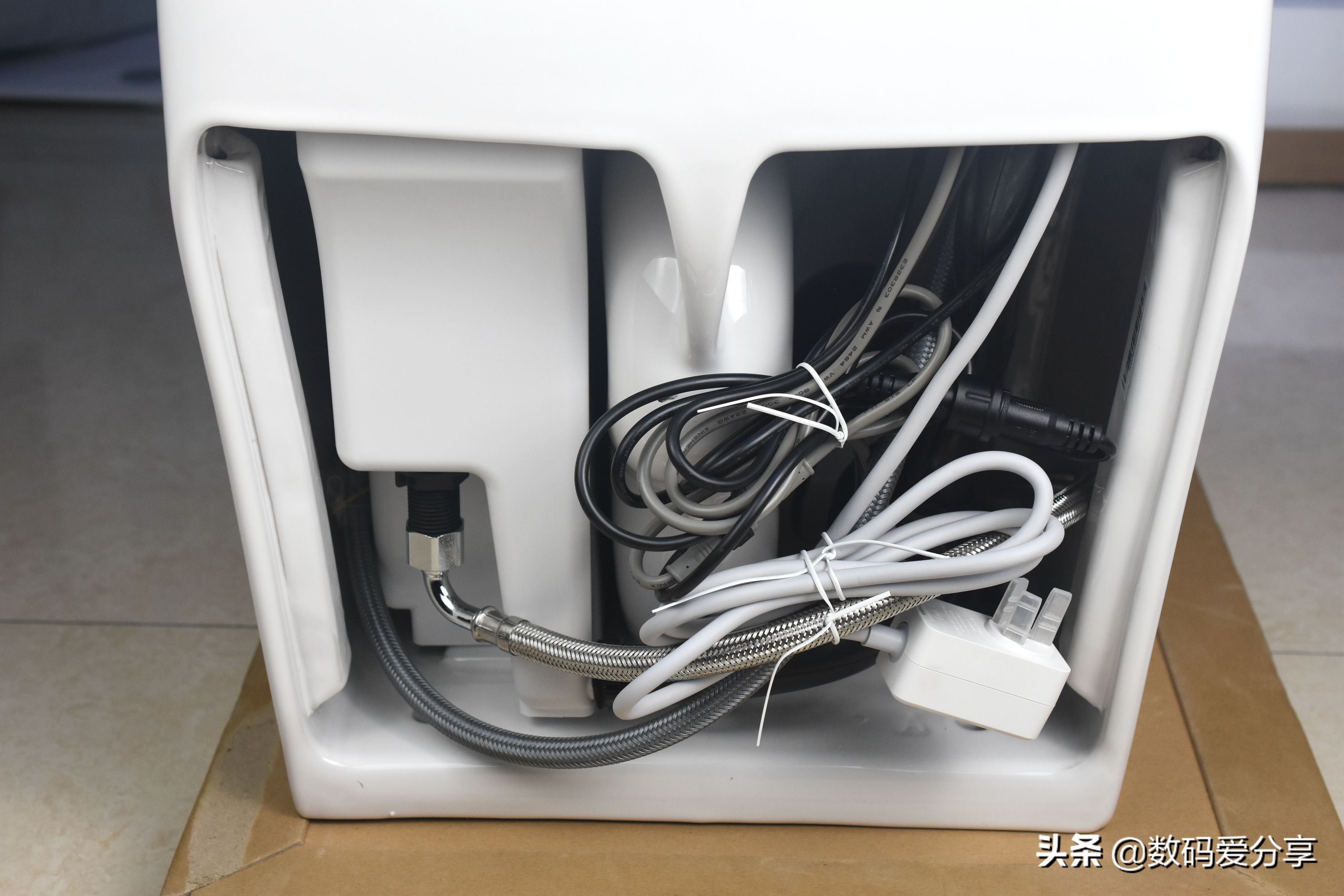 自动感应智能马桶,电动马桶智能自动冲水马桶