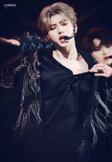 鹿晗蔡徐坤好娘,鹿晗被蔡徐坤洗白