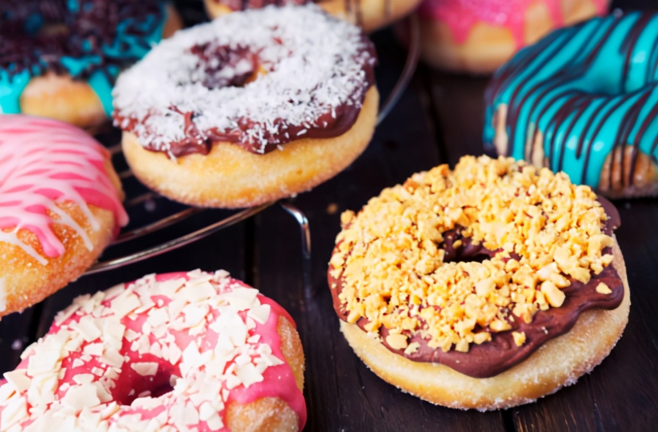 甜甜圈口味排行,不同款式的甜甜圈