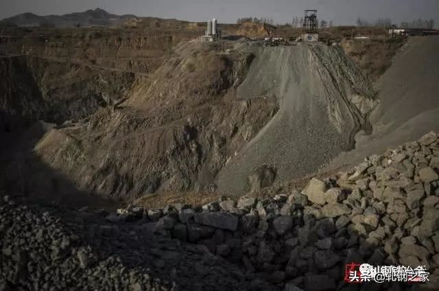 唐山钢厂停产下岗，有人月入8万，有人借钱生活