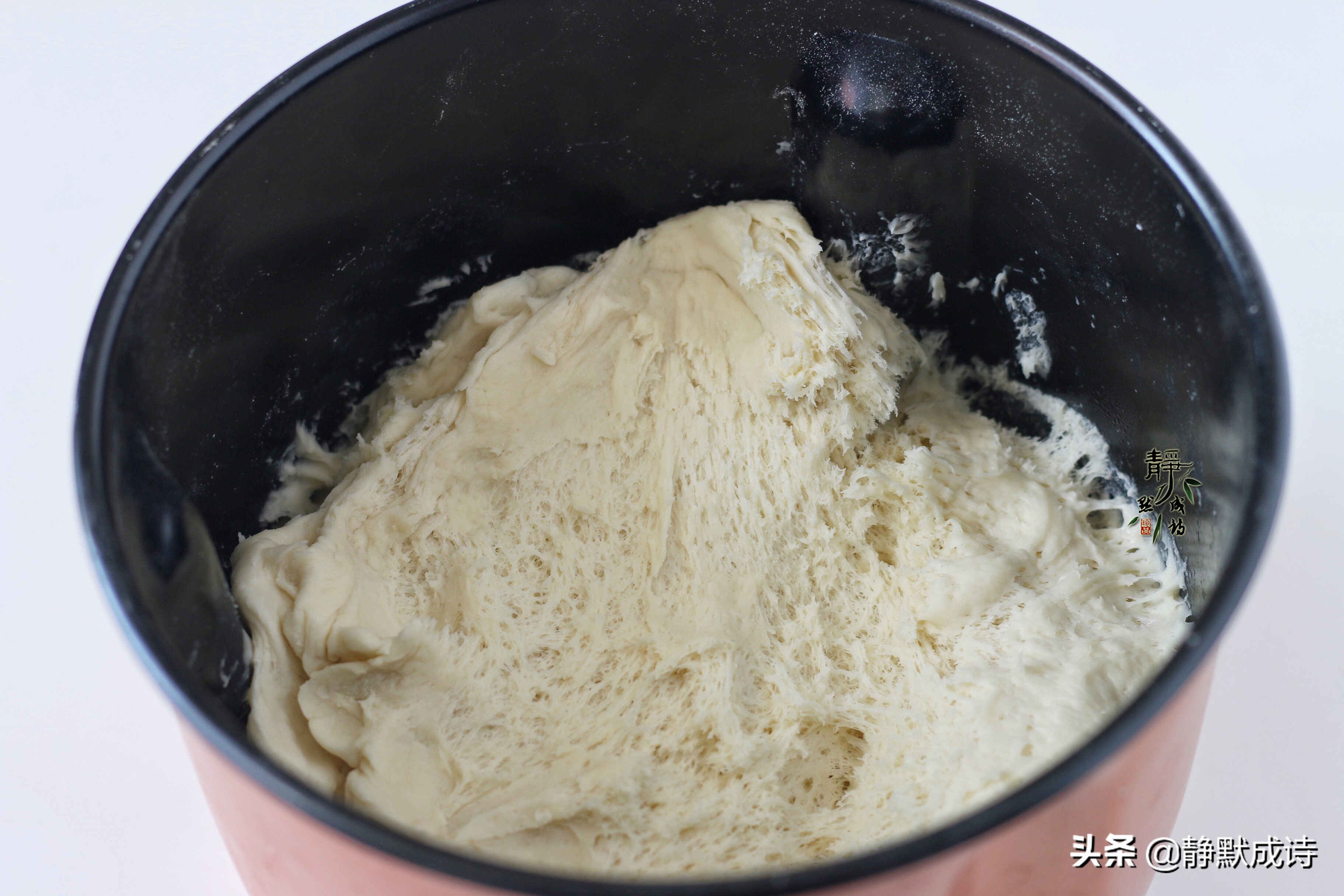 馒头怎么做才松软好吃视频教程,馒头如何做更好吃一招告诉你