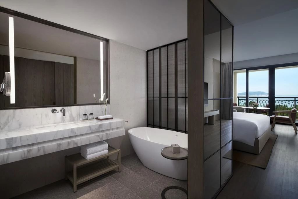 三亚值得去的高端酒店,三亚豪华海景酒店自由行