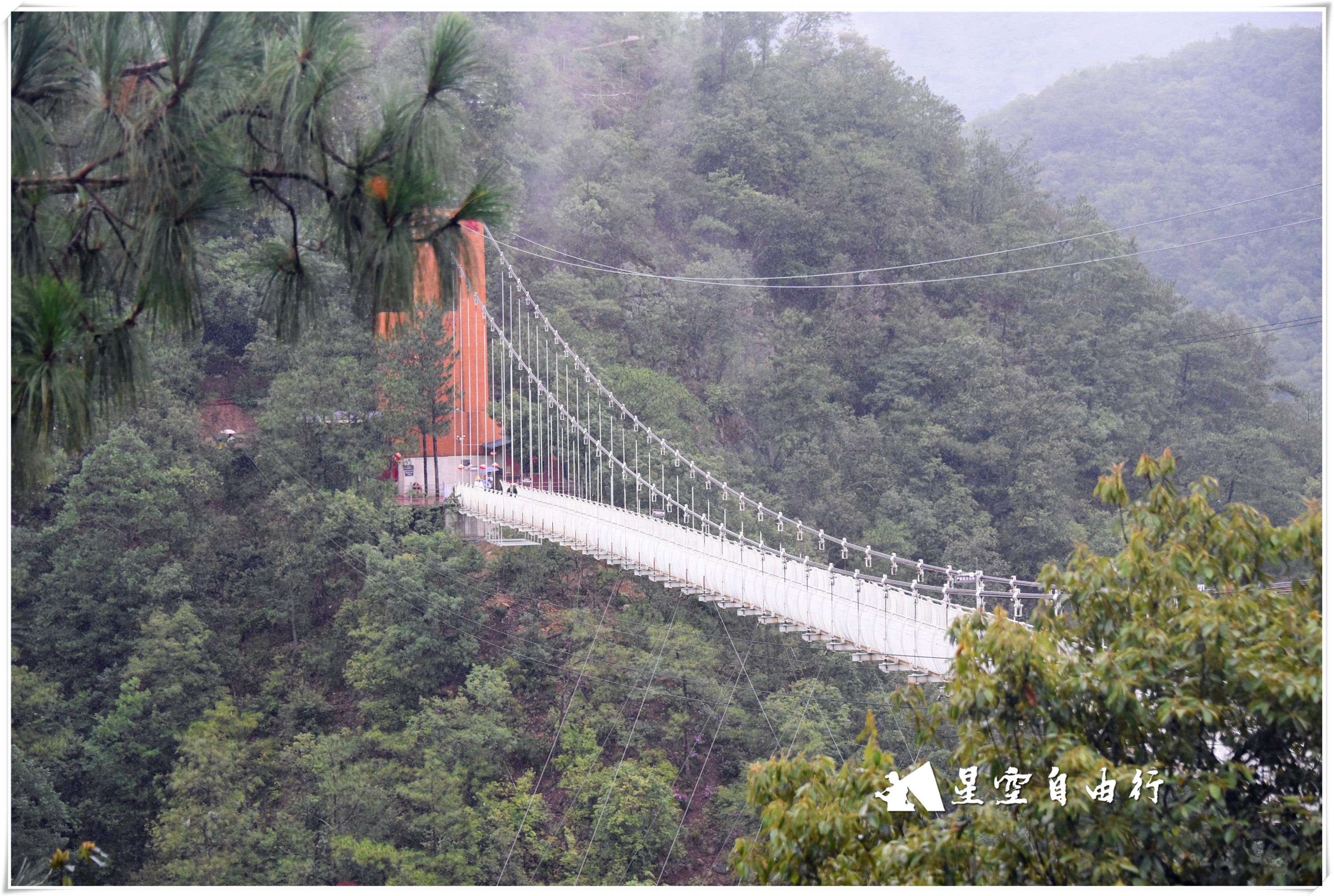 玻璃桥青龙峡,大瀑布玻璃栈道有碎裂效果吗