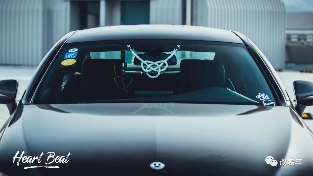 放弃了激情小钢炮高6R，购入奔驰C200做回安静的*男美**子！