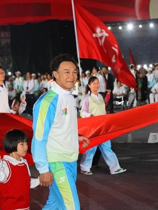 陈奕迅与阿迪解约损失多少,陈奕迅与阿迪达斯解约事件