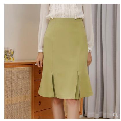 秋冬最实用最百搭的半身裙,秋冬一片半身裙的多种穿搭风格