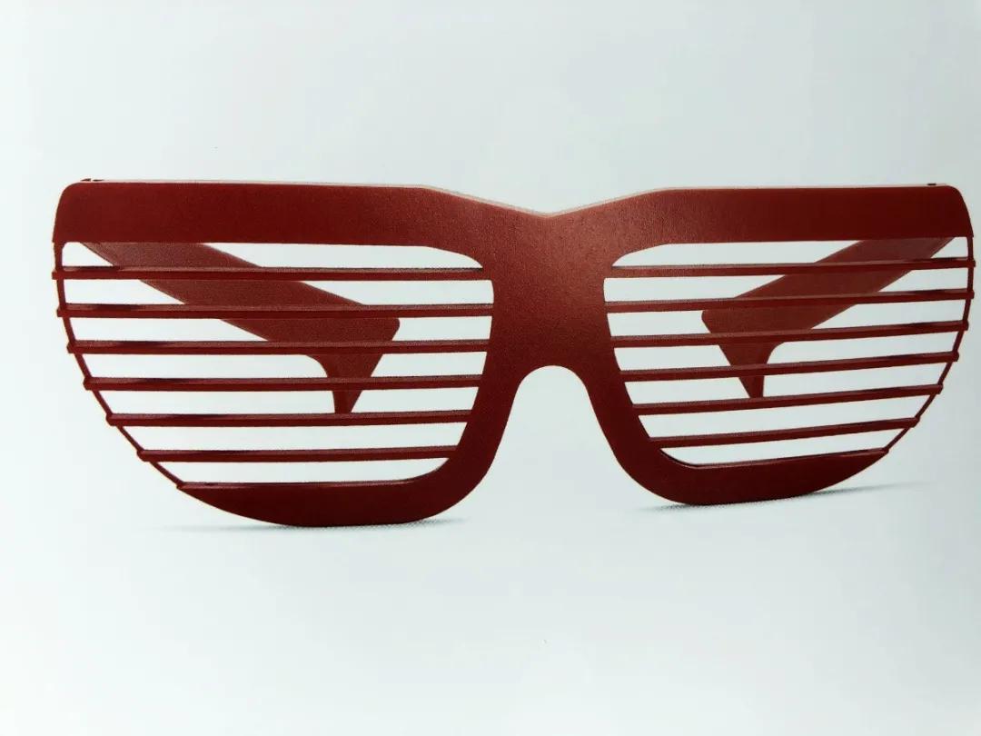 眼镜的百年发展史,一图看懂眼镜发展史