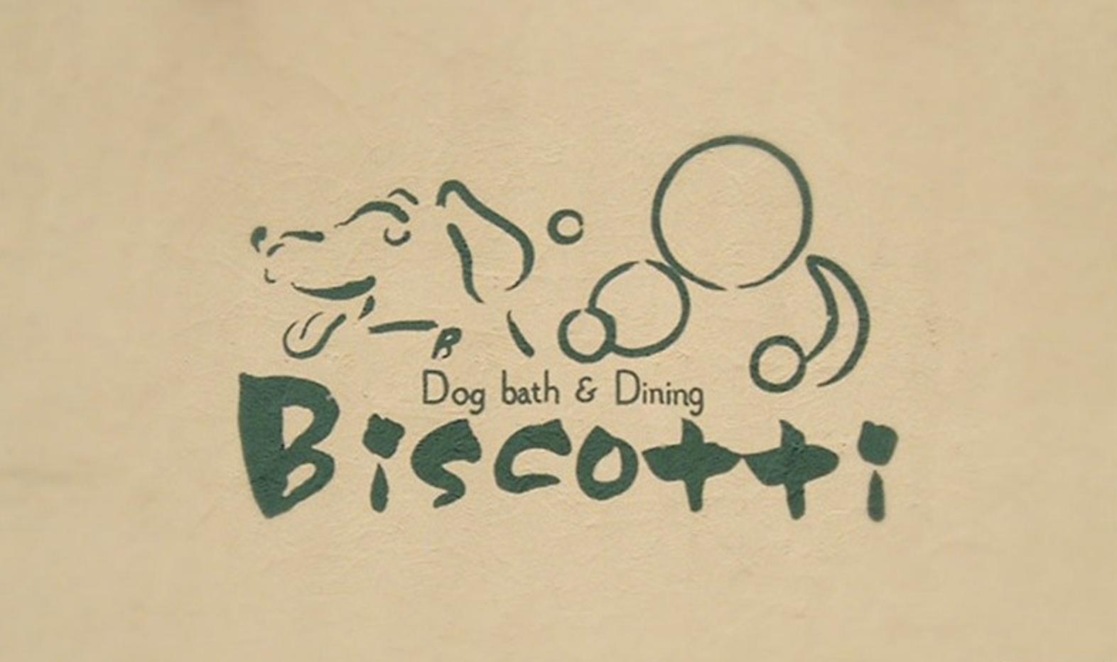 走在日本东京街头,走在日本的小巷里