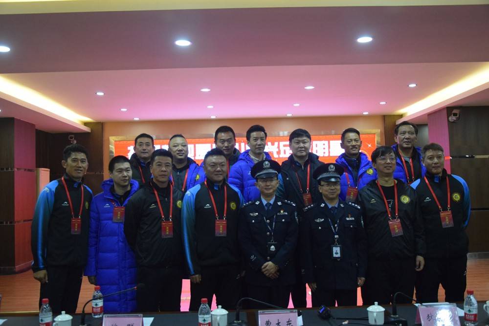 四川全兴足球队员,四川足球队长全兴