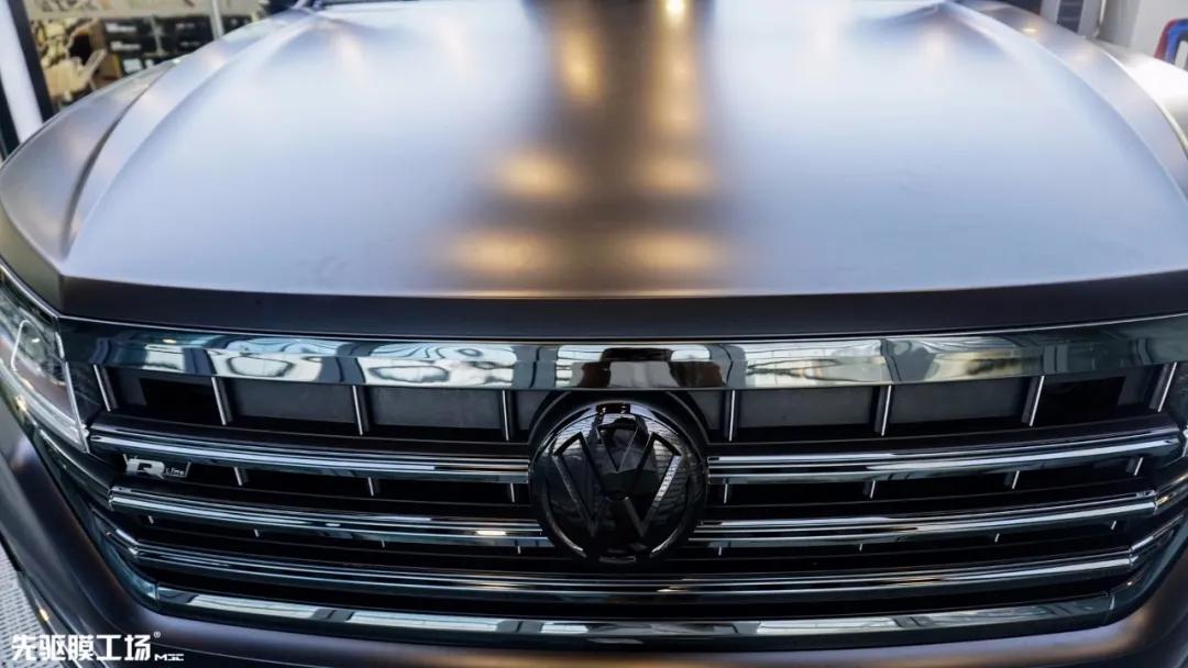 新款途锐漆面保护膜隐形车衣施工,途锐威固隔热膜