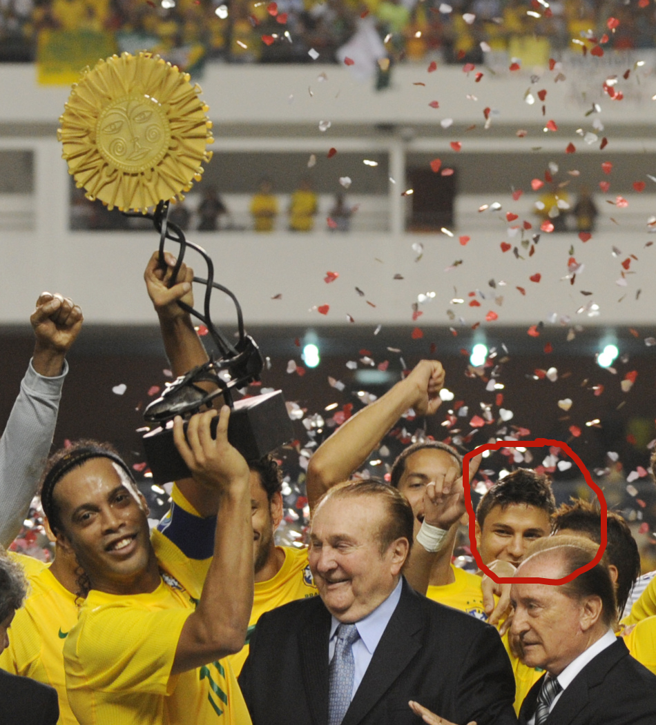 艾克森，从巴西到中国，跨越2903天的处子秀