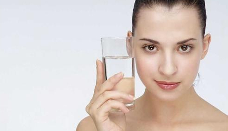 专攻持久战，干皮美白第2步：维稳焕白，抑制肌肤返黑