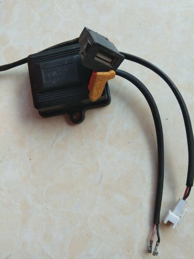 涓嶇敤缇℃厱鍒汉鐨勭數鍔ㄨ溅,鐢靛姩杞﹀甫鎵嬫満鍏呯數鍔熻兘