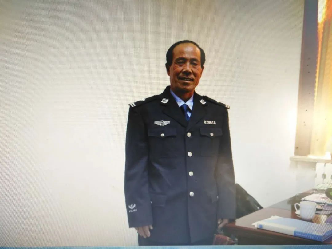 90后民警作品欣赏,青年民警自我风采展示