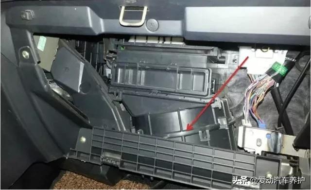 空调清洗蒸发箱一般在何时清洗,空调臭清洗蒸发箱能彻底解决吗