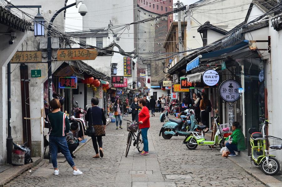 浦东新区有多少个街道和多少个镇,浦东新区是几环