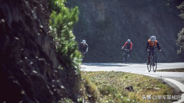 「单车基械匠」全面解读碳纤维轮组的价值究竟在哪里？