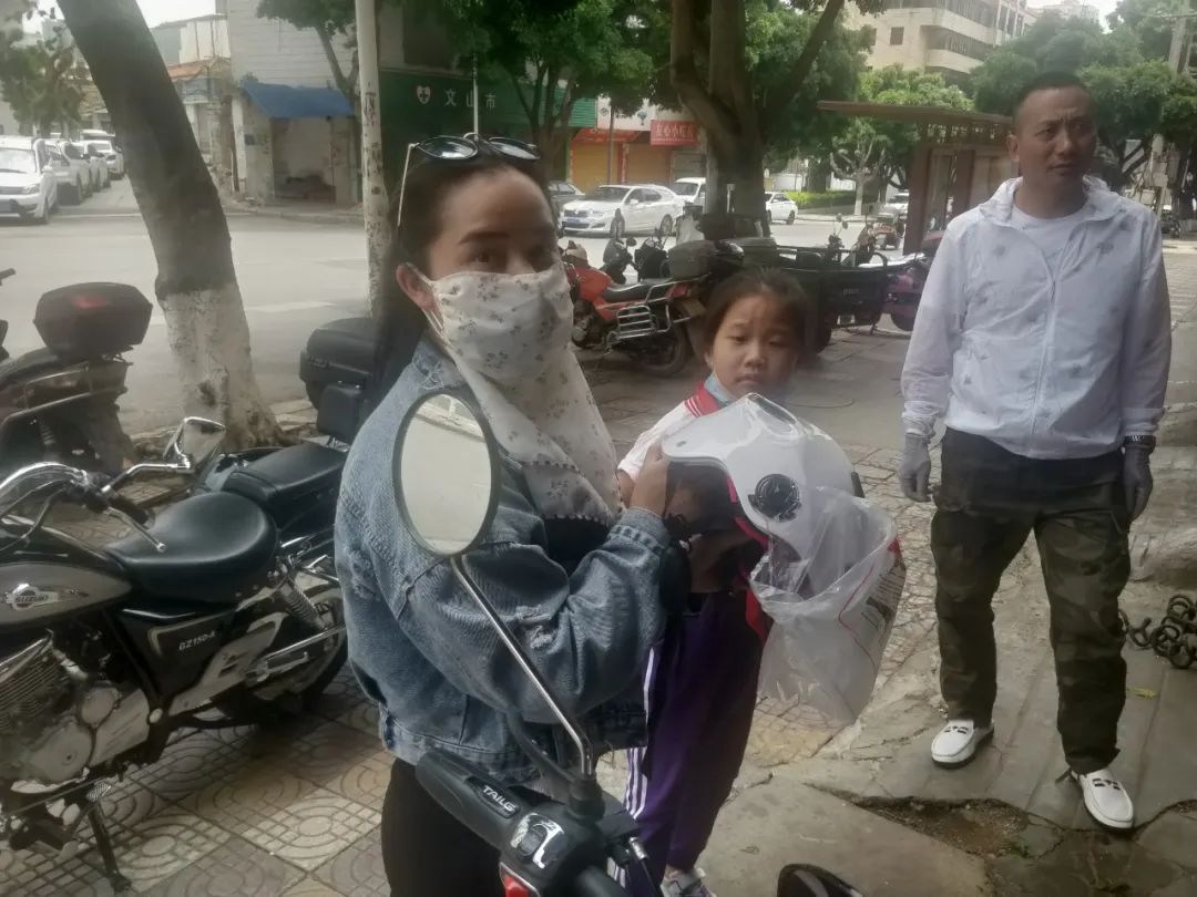 天价头盔图片及价格,头盔高价