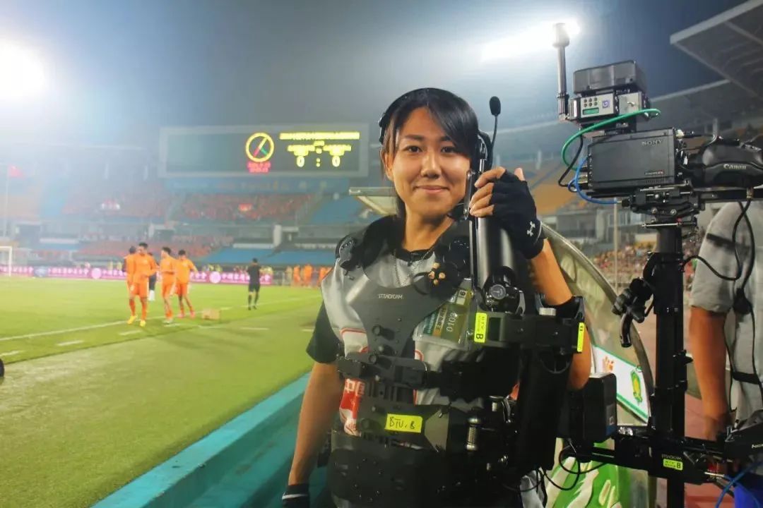 邓璐:野生女孩闯进丛林