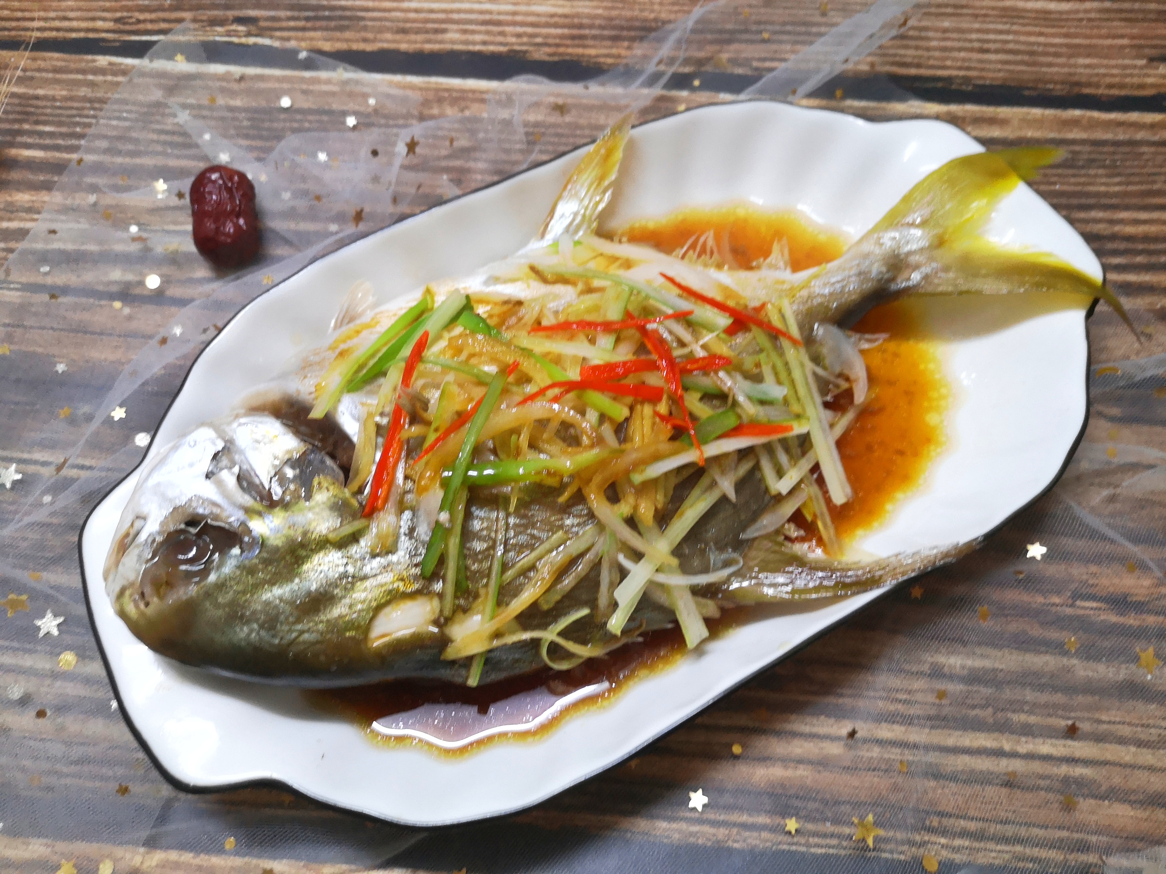 清蒸剁椒金鲳鱼怎么做好吃又简单,金鲳鱼清蒸的最简单做法