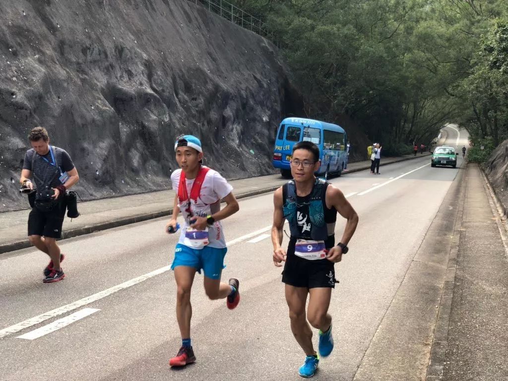 95后越野新星申加升夺港百冠军