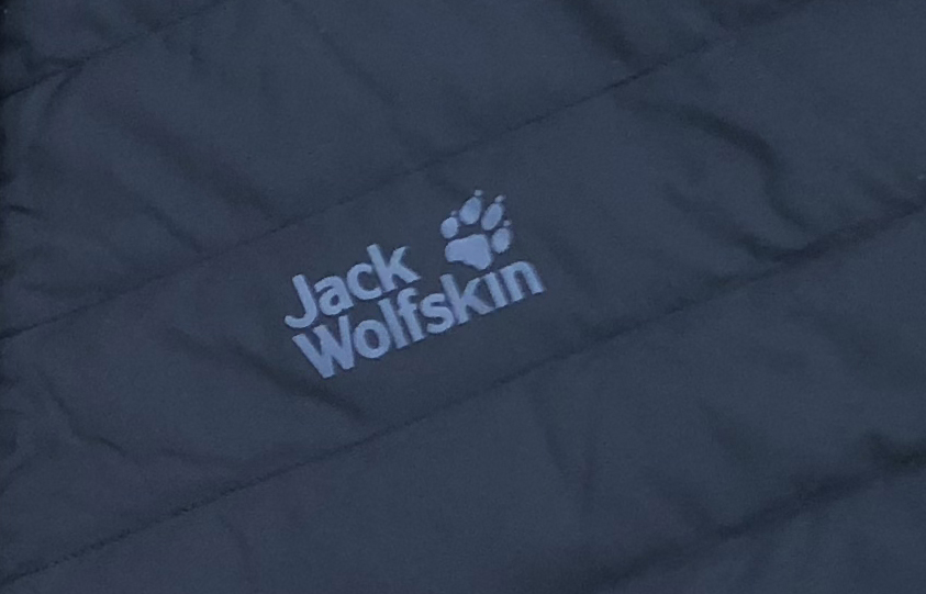 北面和狼爪羽绒服哪个比较好一点,狼爪羽绒服评测